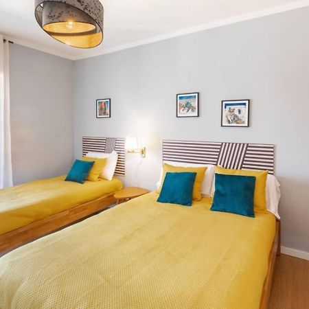 Modern Apartment 5 Mins Walking To The Santuary Fatima Exterior photo